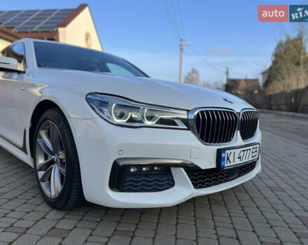 Белый БМВ 7 Серия, объемом двигателя 2.99 л и пробегом 200 тыс. км за 35000 $, фото 15 на Automoto.ua