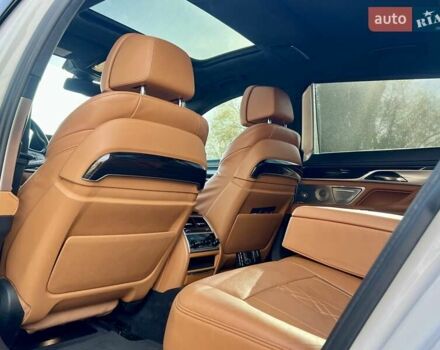 Белый БМВ 7 Серия, объемом двигателя 4.39 л и пробегом 130 тыс. км за 29888 $, фото 12 на Automoto.ua