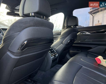 Белый БМВ 7 Серия, объемом двигателя 2.99 л и пробегом 200 тыс. км за 35000 $, фото 72 на Automoto.ua