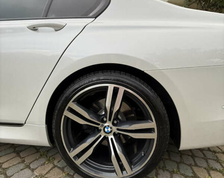 Белый БМВ 7 Серия, объемом двигателя 2.99 л и пробегом 200 тыс. км за 37000 $, фото 15 на Automoto.ua