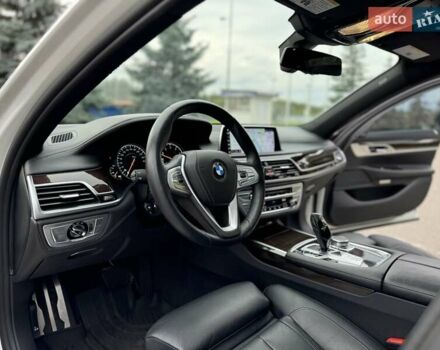 Белый БМВ 7 Серия, объемом двигателя 2.99 л и пробегом 78 тыс. км за 29900 $, фото 38 на Automoto.ua