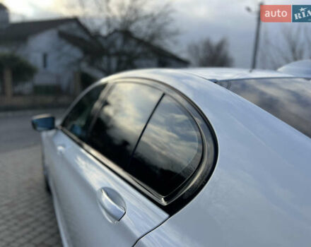 Белый БМВ 7 Серия, объемом двигателя 2.99 л и пробегом 200 тыс. км за 35000 $, фото 29 на Automoto.ua