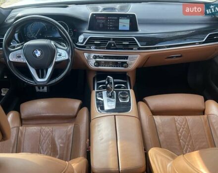 Белый БМВ 7 Серия, объемом двигателя 4.39 л и пробегом 134 тыс. км за 34844 $, фото 15 на Automoto.ua