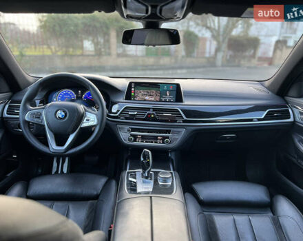 Белый БМВ 7 Серия, объемом двигателя 2.99 л и пробегом 200 тыс. км за 35000 $, фото 37 на Automoto.ua