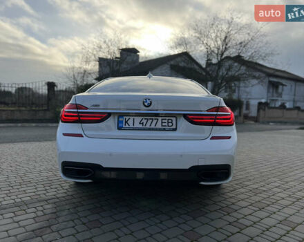 Белый БМВ 7 Серия, объемом двигателя 2.99 л и пробегом 200 тыс. км за 35000 $, фото 8 на Automoto.ua