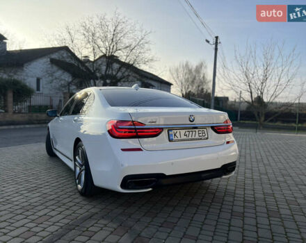 Белый БМВ 7 Серия, объемом двигателя 2.99 л и пробегом 200 тыс. км за 35000 $, фото 6 на Automoto.ua