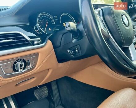 Белый БМВ 7 Серия, объемом двигателя 4.39 л и пробегом 130 тыс. км за 29888 $, фото 20 на Automoto.ua
