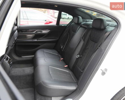 Белый БМВ 7 Серия, объемом двигателя 4.39 л и пробегом 104 тыс. км за 31900 $, фото 9 на Automoto.ua