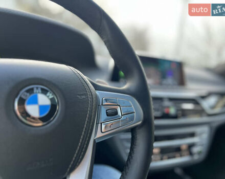 Белый БМВ 7 Серия, объемом двигателя 2.99 л и пробегом 200 тыс. км за 35000 $, фото 55 на Automoto.ua