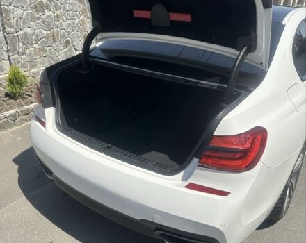 Белый БМВ 7 Серия, объемом двигателя 3 л и пробегом 122 тыс. км за 29500 $, фото 9 на Automoto.ua