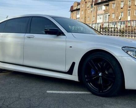 Белый БМВ 7 Серия, объемом двигателя 4.39 л и пробегом 130 тыс. км за 29888 $, фото 7 на Automoto.ua