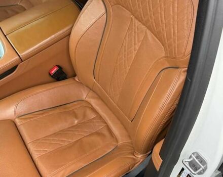 Белый БМВ 7 Серия, объемом двигателя 3 л и пробегом 122 тыс. км за 29500 $, фото 12 на Automoto.ua