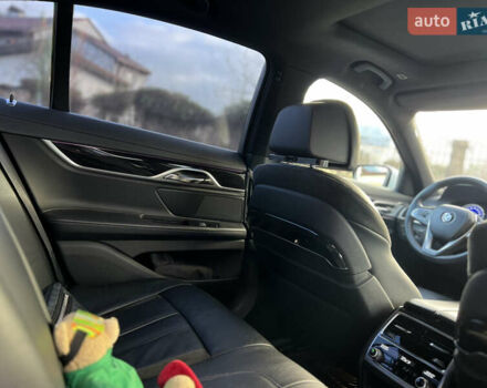 Белый БМВ 7 Серия, объемом двигателя 2.99 л и пробегом 200 тыс. км за 35000 $, фото 75 на Automoto.ua