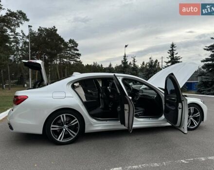 Белый БМВ 7 Серия, объемом двигателя 2.99 л и пробегом 78 тыс. км за 29900 $, фото 25 на Automoto.ua