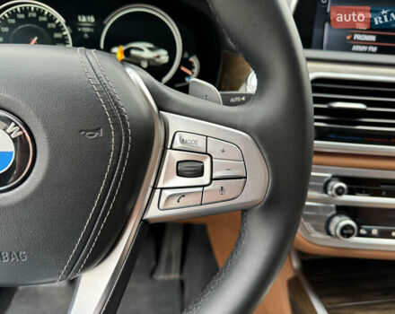 Білий БМВ 7 Серія, об'ємом двигуна 2.98 л та пробігом 145 тис. км за 24999 $, фото 94 на Automoto.ua