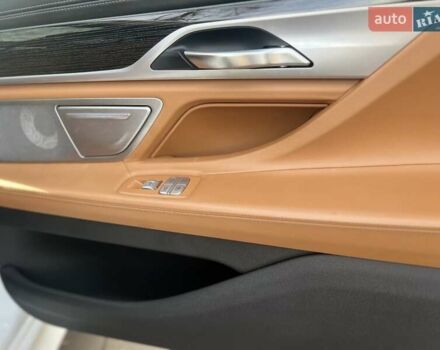 Белый БМВ 7 Серия, объемом двигателя 4.39 л и пробегом 134 тыс. км за 34844 $, фото 59 на Automoto.ua