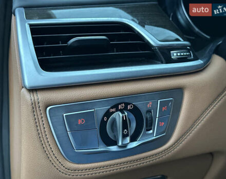 Белый БМВ 7 Серия, объемом двигателя 2 л и пробегом 70 тыс. км за 35500 $, фото 74 на Automoto.ua