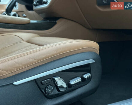 Белый БМВ 7 Серия, объемом двигателя 2 л и пробегом 70 тыс. км за 35500 $, фото 82 на Automoto.ua