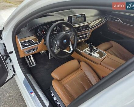 Белый БМВ 7 Серия, объемом двигателя 3 л и пробегом 100 тыс. км за 35000 $, фото 8 на Automoto.ua