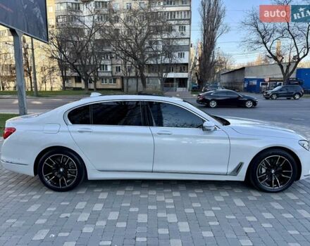 Білий БМВ 7 Серія, об'ємом двигуна 2.98 л та пробігом 165 тис. км за 37700 $, фото 9 на Automoto.ua