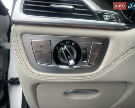 Белый БМВ 7 Серия, объемом двигателя 3 л и пробегом 167 тыс. км за 28000 $, фото 38 на Automoto.ua