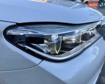 Білий БМВ 7 Серія, об'ємом двигуна 2.98 л та пробігом 165 тис. км за 37700 $, фото 104 на Automoto.ua