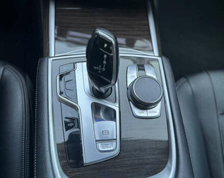 Білий БМВ 7 Серія, об'ємом двигуна 3 л та пробігом 146 тис. км за 40700 $, фото 8 на Automoto.ua