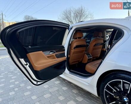 Білий БМВ 7 Серія, об'ємом двигуна 2.98 л та пробігом 165 тис. км за 37700 $, фото 72 на Automoto.ua