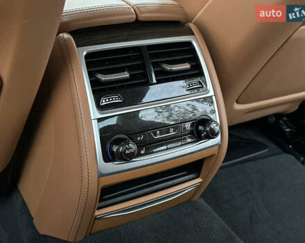 Белый БМВ 7 Серия, объемом двигателя 2 л и пробегом 70 тыс. км за 35500 $, фото 53 на Automoto.ua