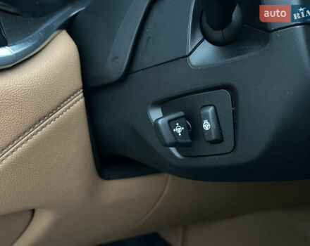 Белый БМВ 7 Серия, объемом двигателя 2 л и пробегом 70 тыс. км за 35500 $, фото 64 на Automoto.ua