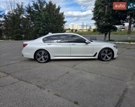 Білий БМВ 7 Серія, об'ємом двигуна 3 л та пробігом 100 тис. км за 33500 $, фото 6 на Automoto.ua