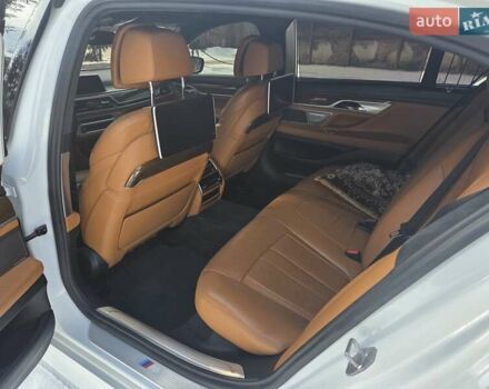 Белый БМВ 7 Серия, объемом двигателя 3 л и пробегом 103 тыс. км за 35000 $, фото 14 на Automoto.ua