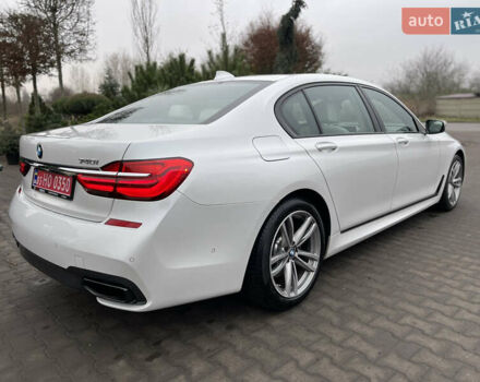 Белый БМВ 7 Серия, объемом двигателя 3 л и пробегом 167 тыс. км за 28000 $, фото 6 на Automoto.ua