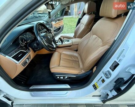 Білий БМВ 7 Серія, об'ємом двигуна 2.98 л та пробігом 165 тис. км за 37700 $, фото 66 на Automoto.ua