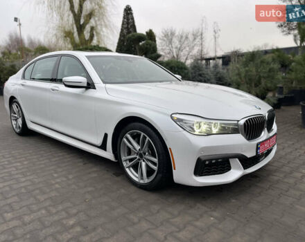 Белый БМВ 7 Серия, объемом двигателя 3 л и пробегом 167 тыс. км за 28000 $, фото 2 на Automoto.ua