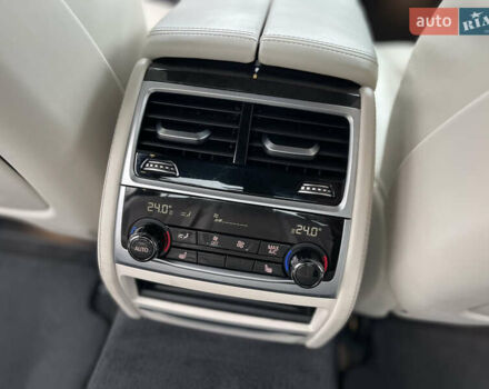 Белый БМВ 7 Серия, объемом двигателя 3 л и пробегом 167 тыс. км за 28000 $, фото 18 на Automoto.ua