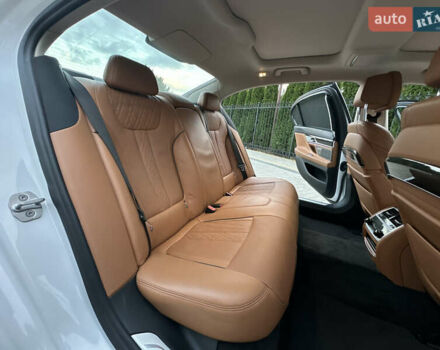 Белый БМВ 7 Серия, объемом двигателя 2 л и пробегом 70 тыс. км за 35500 $, фото 47 на Automoto.ua