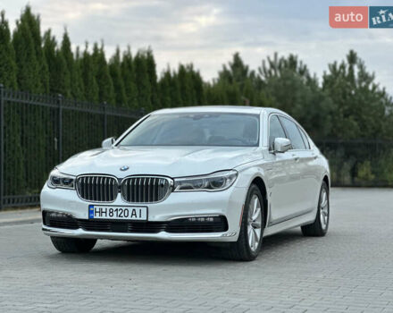 Белый БМВ 7 Серия, объемом двигателя 2 л и пробегом 70 тыс. км за 35500 $, фото 19 на Automoto.ua