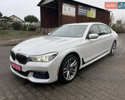 Белый БМВ 7 Серия, объемом двигателя 3 л и пробегом 167 тыс. км за 28000 $, фото 11 на Automoto.ua