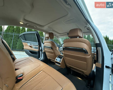 Белый БМВ 7 Серия, объемом двигателя 2 л и пробегом 70 тыс. км за 35500 $, фото 48 на Automoto.ua