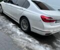 Белый БМВ 7 Серия, объемом двигателя 2 л и пробегом 223 тыс. км за 29499 $, фото 1 на Automoto.ua