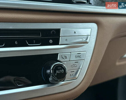 Белый БМВ 7 Серия, объемом двигателя 2 л и пробегом 70 тыс. км за 35500 $, фото 70 на Automoto.ua