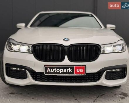 Белый БМВ 7 Серия, объемом двигателя 3 л и пробегом 113 тыс. км за 28440 $, фото 1 на Automoto.ua