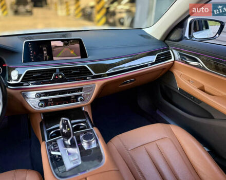 Белый БМВ 7 Серия, объемом двигателя 3 л и пробегом 95 тыс. км за 35000 $, фото 20 на Automoto.ua