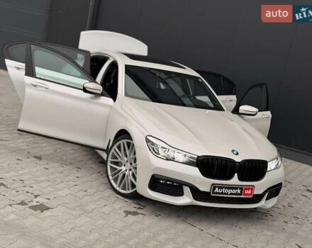 Белый БМВ 7 Серия, объемом двигателя 3 л и пробегом 113 тыс. км за 28440 $, фото 39 на Automoto.ua