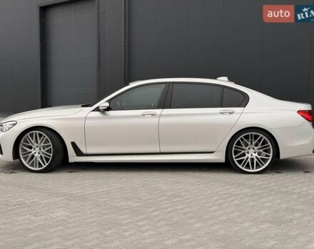 Белый БМВ 7 Серия, объемом двигателя 3 л и пробегом 113 тыс. км за 28440 $, фото 4 на Automoto.ua