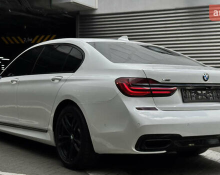 Белый БМВ 7 Серия, объемом двигателя 4.39 л и пробегом 87 тыс. км за 37000 $, фото 6 на Automoto.ua