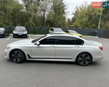 Белый БМВ 7 Серия, объемом двигателя 3 л и пробегом 150 тыс. км за 31500 $, фото 2 на Automoto.ua