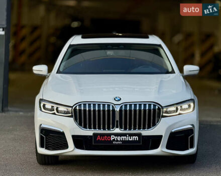Белый БМВ 7 Серия, объемом двигателя 3 л и пробегом 95 тыс. км за 35000 $, фото 3 на Automoto.ua