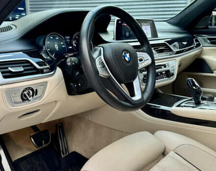 Белый БМВ 7 Серия, объемом двигателя 4.39 л и пробегом 87 тыс. км за 37000 $, фото 14 на Automoto.ua